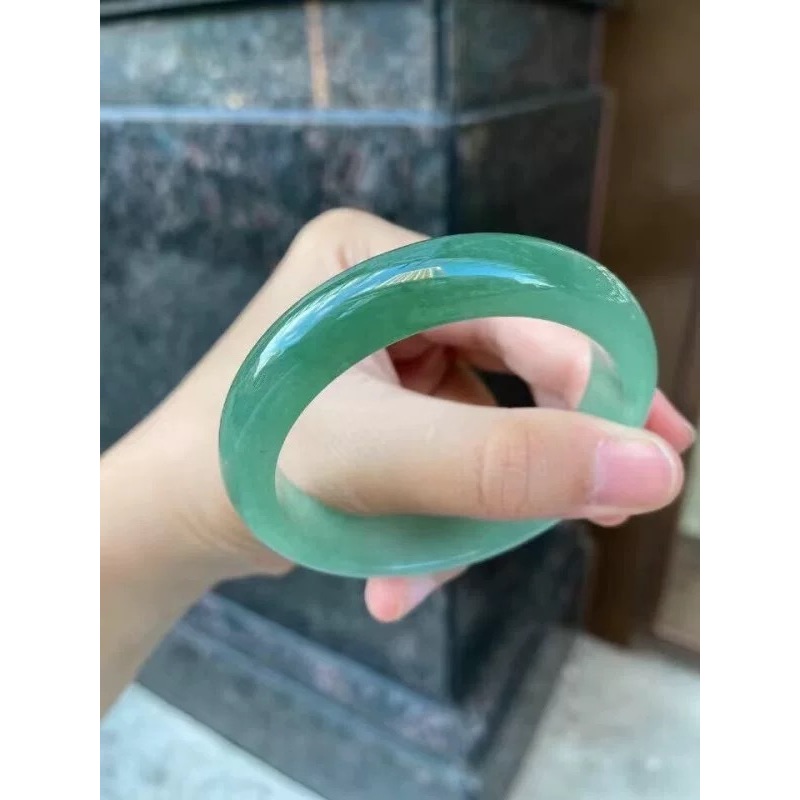 Elegant oil- jadeite  ice-waxy - đánh giá và giá Bracelets